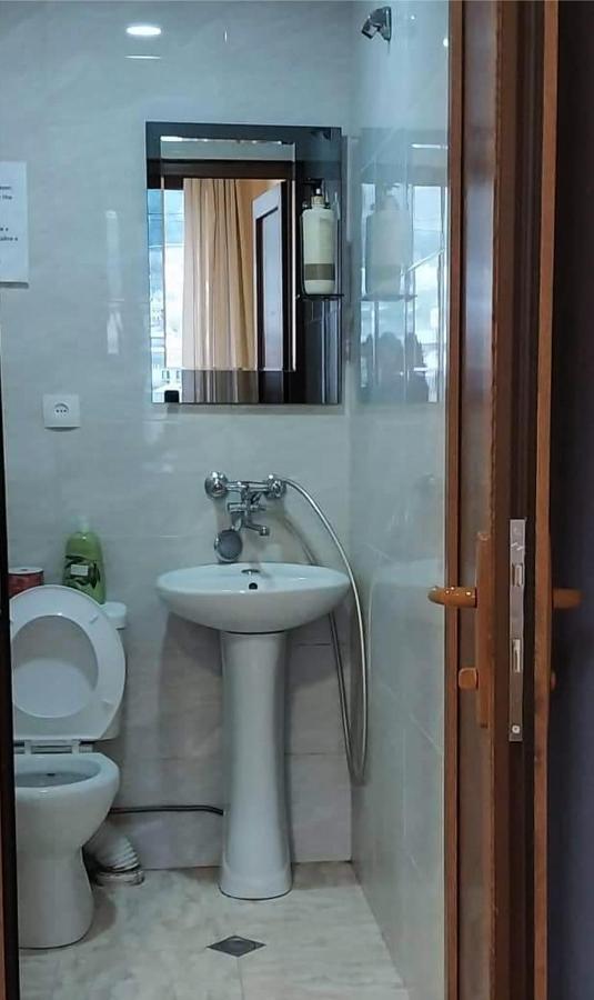 Belas Guesthouse Степанцмінда Екстер'єр фото